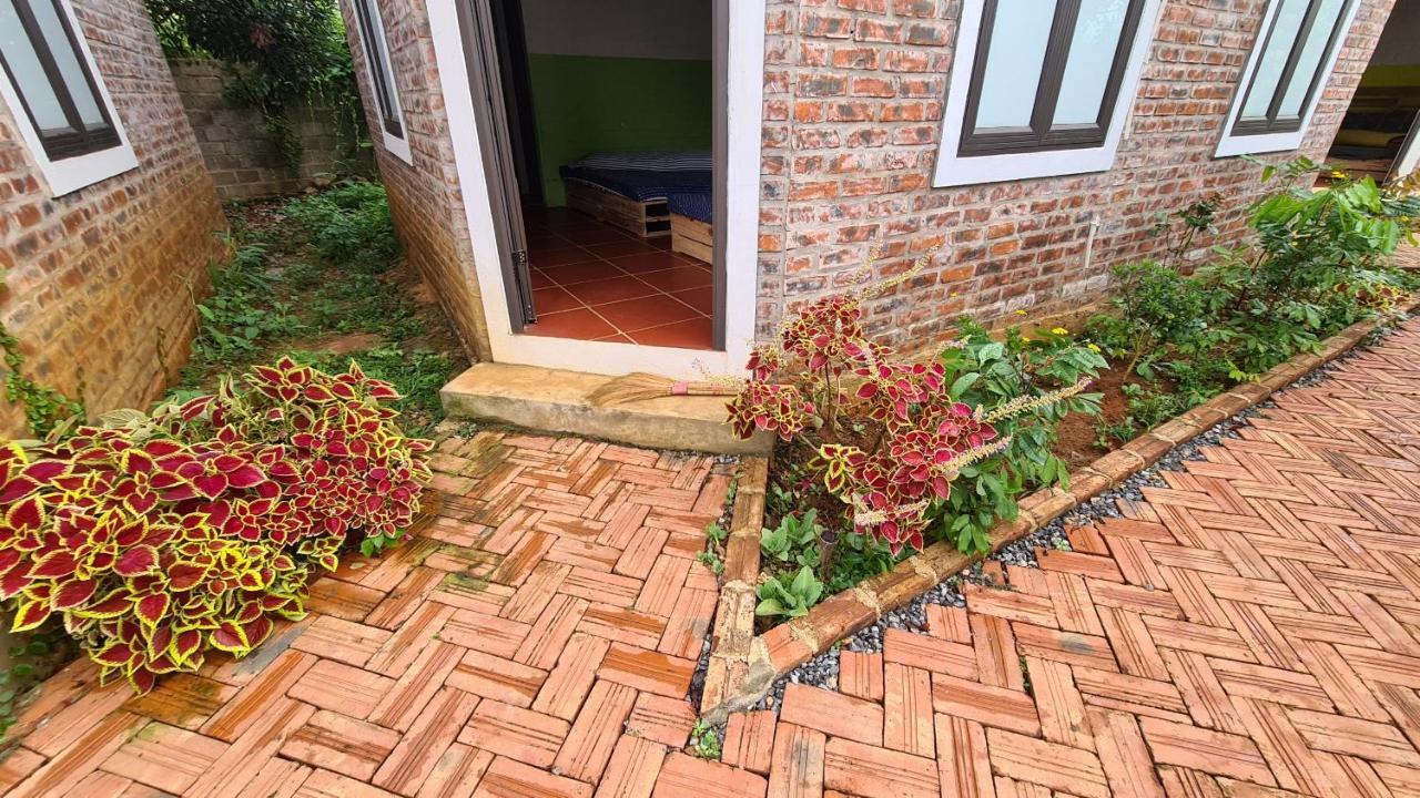 Datani Moc Chau Homestay Lang Mon Exterior photo